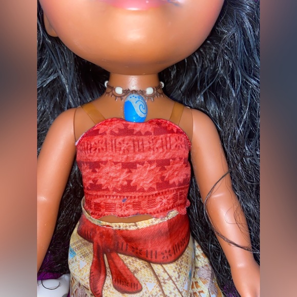 Moana 18inch Doll with complete outfit & Pua - Picture 6 of 6